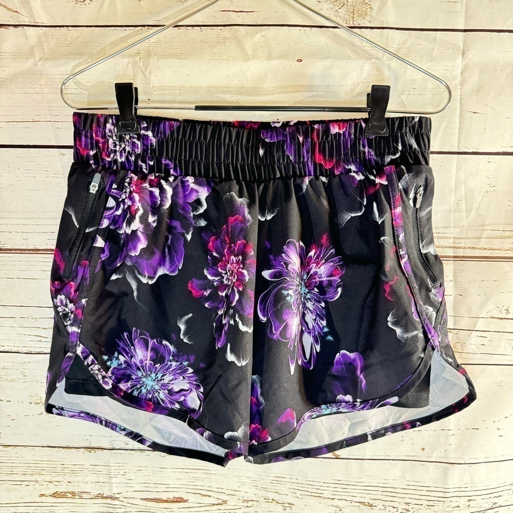 Avia Black Floral Running/Athletic Shorts Small